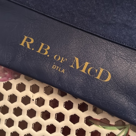 R.B. Of McD #2 clutch navy / brown zip pouch 
GUC